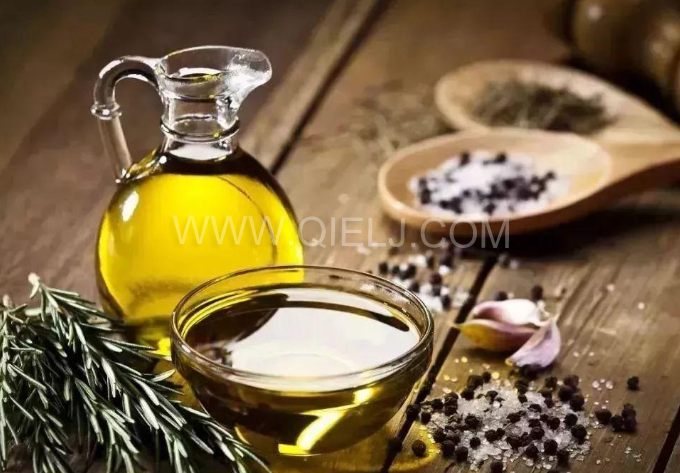 怎樣健康的選擇食用油？企鵝糧油機械為您簡單講述(圖1)